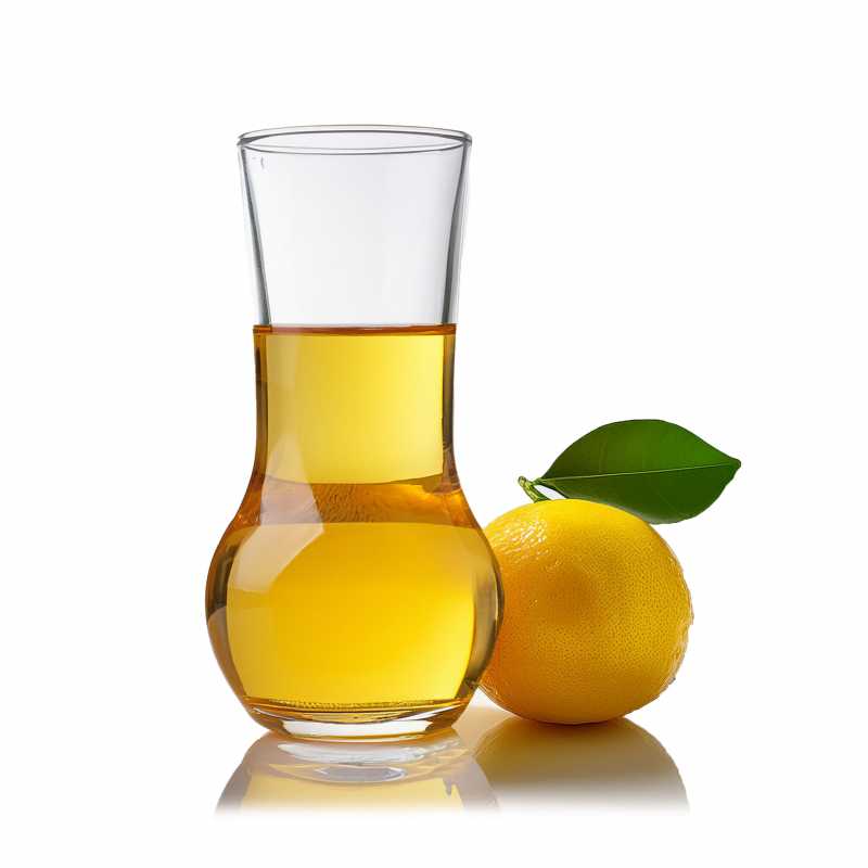 Yuzu essential oil is a citrus essential oil similar to bergamot. It is obtained by pressing the peels of yuzu lemon fruits resembling mandarin oranges. Yuzu es